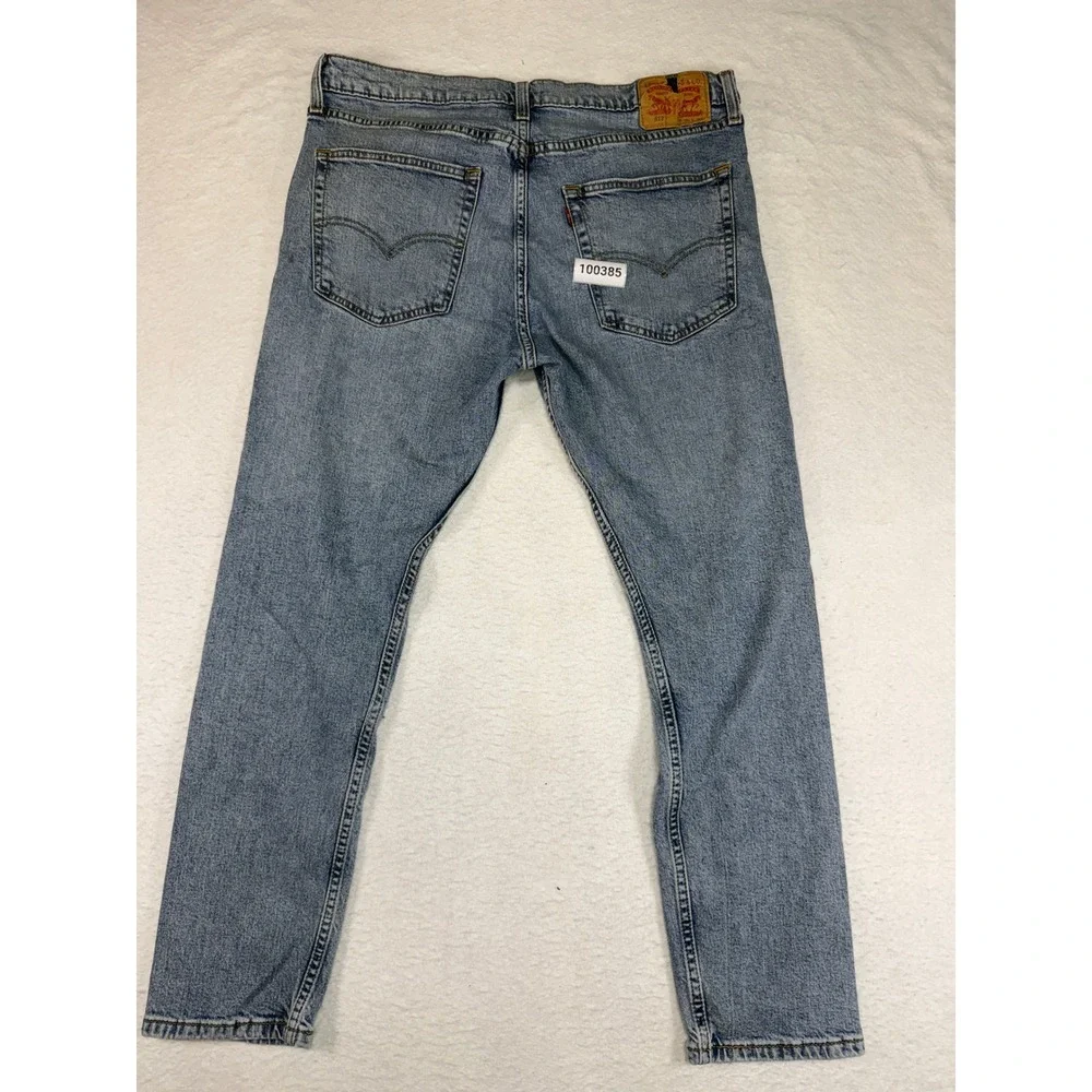 Levis 512 Slim Taper Jeans Mens 34x30 Light Wash Blue Denim 5 Pocket 100385